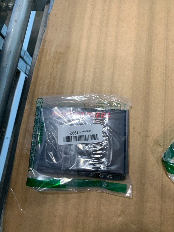 Photo 1 of *UNTESTED*
Lerat 2 Pack Hand Warmers Rechargeable, Portable Electric Handwarmers Reusable, Smart Heating UL Certified, Outdoor/Indoor/Warm Gifts for Christmas Men Women Kids (Black&Black*2)