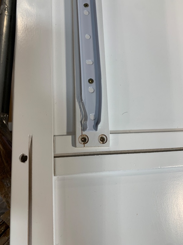 Photo 1 of ****It is missing the drawer section and the mattress base.******
Dream On Me Brody 5-in-1 Convertible Full-Size Baby Crib & 3-Drawer Changer in White, Pinewood, GreenGuard Gold & BSA, 1” Changer Pad, 3 Mattress Heights, Converts to Toddler & Full Size Be