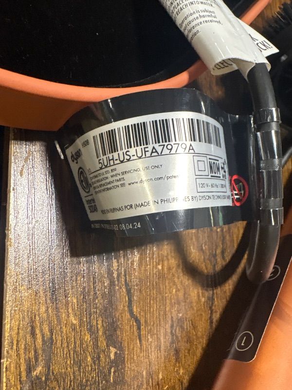 Photo 1 of **MISSING PARTS**
Dyson Airwrap i.d. Multi-Styler, Allure Winner, Bluetooth Connected, No Heat Damage, 6-in-1 Versatility, Intelligent Hair Styler