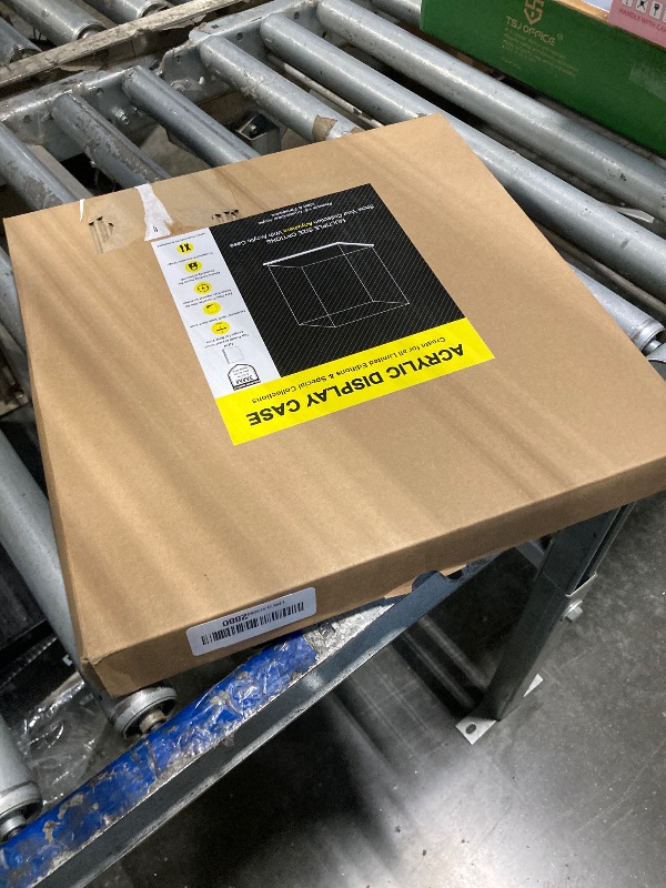 Photo 1 of ****FINAL SALE NOT RETURNS****DAMAGE AND SCRATCHED
SVENJBB Acrylic Display Case, 12x12x12 Inch Cube, Clear Acrylic Box with Matte Black Base and Lid for Collectibles and Figures