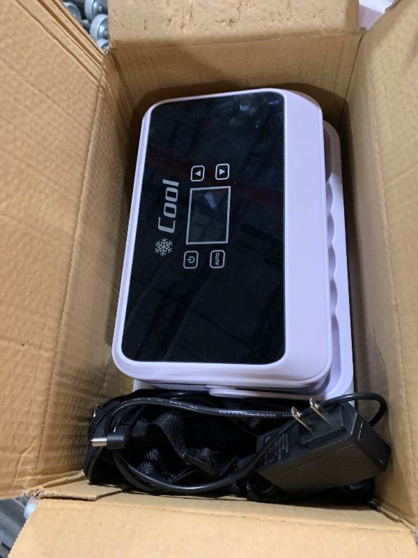 Photo 1 of ** SOLD AS IS NO REFUN/RETURN** SEE COMMENTS!
Insulin Cooler Travel Box, Portable Mini Drug Refrigerator USB Rechargeable, Battery Diabetic Box with Handle with LCD Display, Insulin Cooler Box, for Home & Outdoor Use
