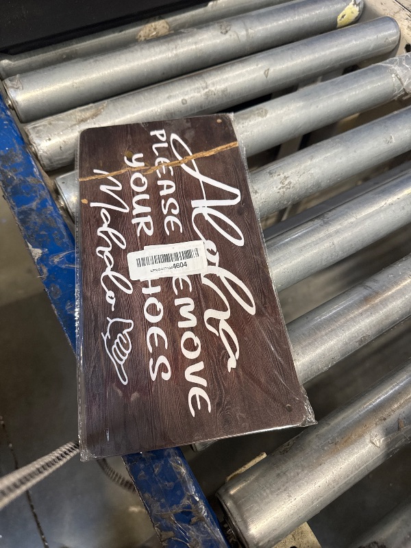Photo 1 of ******BROKEN***** Rustic Hanging Wood Sign Aloha Sign Mahalo Sign Please Remove Shoes Sign Remove Wood Signs Design Hanging Gift Decor For Home Coffee House Bar 12 X 6 Inch