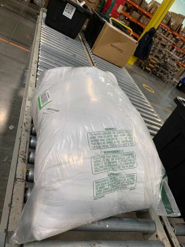 Photo 1 of *******SIMILAR ***** FINAL SALE***** NO RETURNS**** MIULEE Throw Pillows Inserts, Pack of 4 18x18 Inch 100% Virgin Fiber Filling Bed Couch Pillows