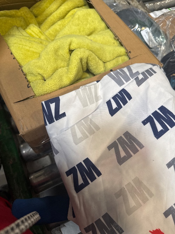 Photo 1 of ******SIMILAR**** FINAL SALE - NO RETURNS****** NEWCOSPLAY Super Soft Throw Blanket Green Premium Silky Flannel Fleece Leaves Pattern Lightweight Bed Blanket All Season Use (Green, Throw(50"x60"))