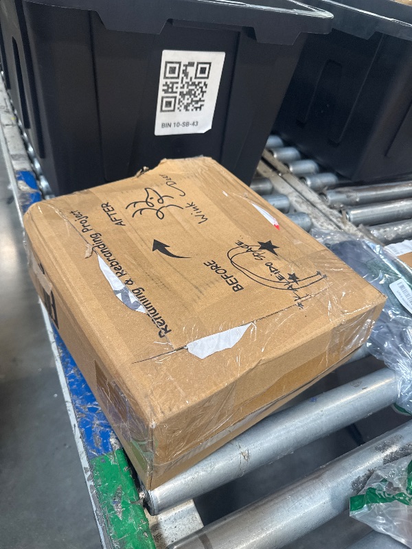 Photo 1 of ******SIMILAR**** FINAL SALE - NO RETURNS****** NEWCOSPLAY Super Soft Throw Blanket Green Premium Silky Flannel Fleece Leaves Pattern Lightweight Bed Blanket All Season Use (Green, Throw(50"x60"))