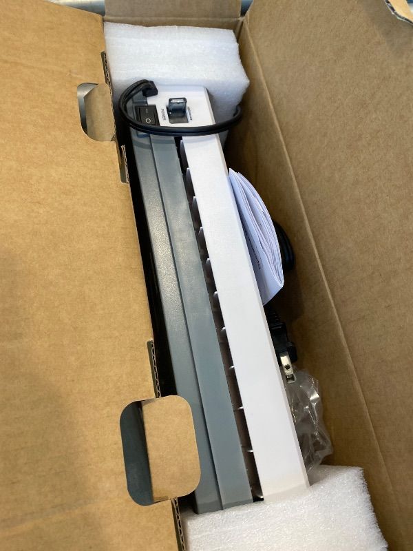 Photo 1 of *MINOR DAMAGE - USED*
Buyounger Laminator Machine with 40 Laminating Sheets, A4 Laminator Thermal and Cold with Paper Trimmer & Corner Rounder, 9-Inch Laminating Machine for Home School Office