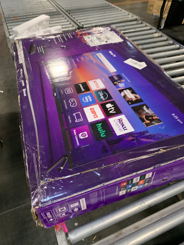 Photo 1 of ***BROKEN, SOLD FOR PARTS*** Roku Smart TV – 43-Inch Select Series, 4K HDR TV – RokuTV with Enhanced Voice Remote – Flat Screen LED Television with Wi-Fi for Streaming Live Local News, Sports, Family Entertainment