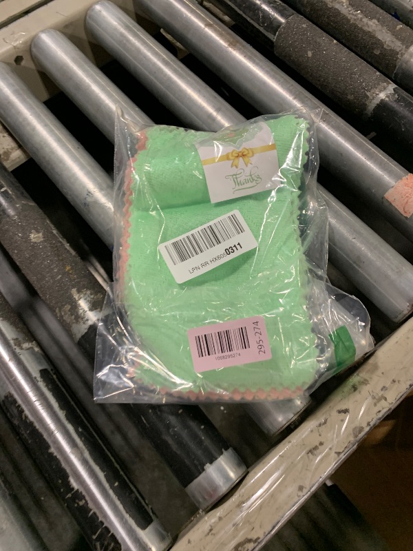 Photo 1 of 10 Pack Kitchen Cloth, Microfiber Dish Towels Washcloths, Super Absorbent Coral Velvet Dishtowels, Premium Cleaning Cloths,Non-Stick Oil Quick Dry DishTowels, Soft Tea Towels, Table Cleaning Cloths.