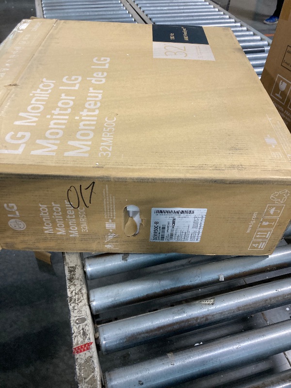 Photo 1 of *****SIMILAR not tested**** LG 32MR50C-B Curved Monitor 32-Inch FHD 100Hz AMD FreeSync OnScreen Control Dynamic Action Sync Black Stabilizer Tilt Stand (HDMI) - Black