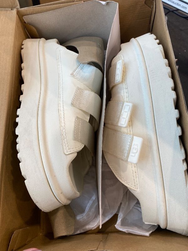 Photo 1 of *MINOR DAMAGE - USED*
UGG Women's Goldenglow Slide Sandal, Jasmine, 7