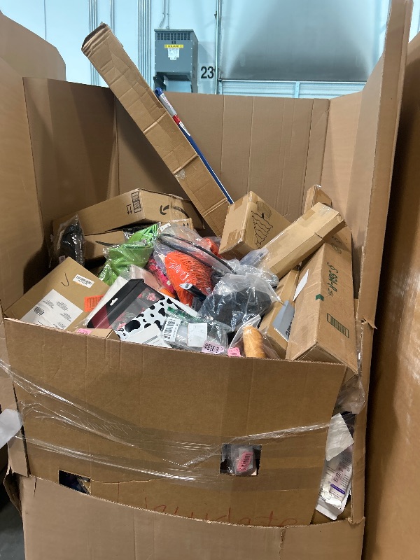 Photo 1 of **FINAL SALE MIXED ITEM***