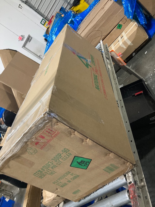 Photo 1 of *** USED / UNTESTED** National Tree Company 9 ft Pre-Lit Dunhill Fir Artificial Christmas Tree, 900 Clear Lights, 4,026 Tips, PowerConnect, Includes Stand, Green