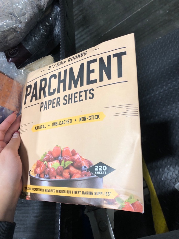 Photo 1 of [220 Liners] Heavy Duty 9 Inch Parchment Rounds Paper Baking Sheets | Precut Silicone Coated & Unbleached – Will Not Curl or Burn – Non-Toxic & Comes in Convenient Packaging