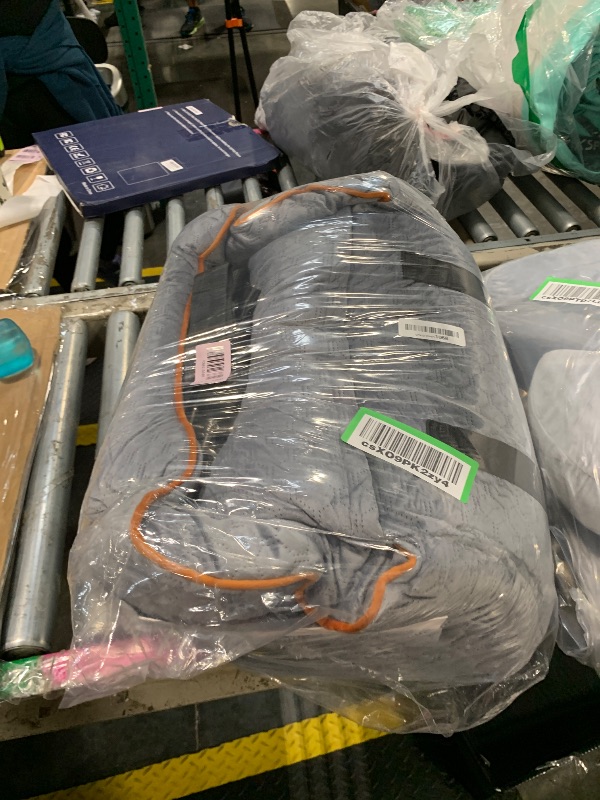 Photo 1 of ///DESCRIPTION AND PHOTO SIMILAR TO THE PRODUCT///GL GLENSLAVE Dog Car Seat for Medium/Large Dogs, Dog Booster Seat for Pet Under 50lbs or 2 Small, Detachable and Washable Pet Car Seat,Multi-Functional Pet Travel Bed for Backseat(Grey)