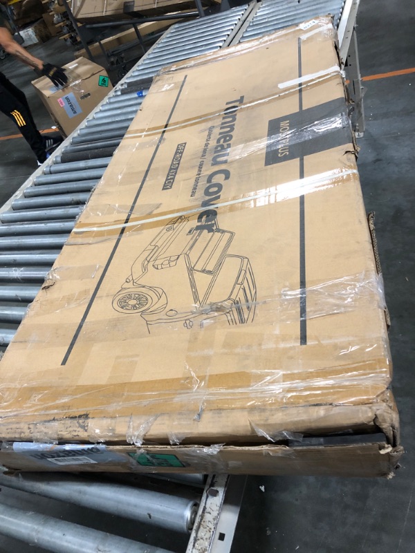 Photo 1 of *USED*
MOSTPLUS Quad Fold Soft Truck Bed Tonneau Cover for Models with The Deckrail System 6.5 FT-4 Fold Bed 78.7 inch On Top