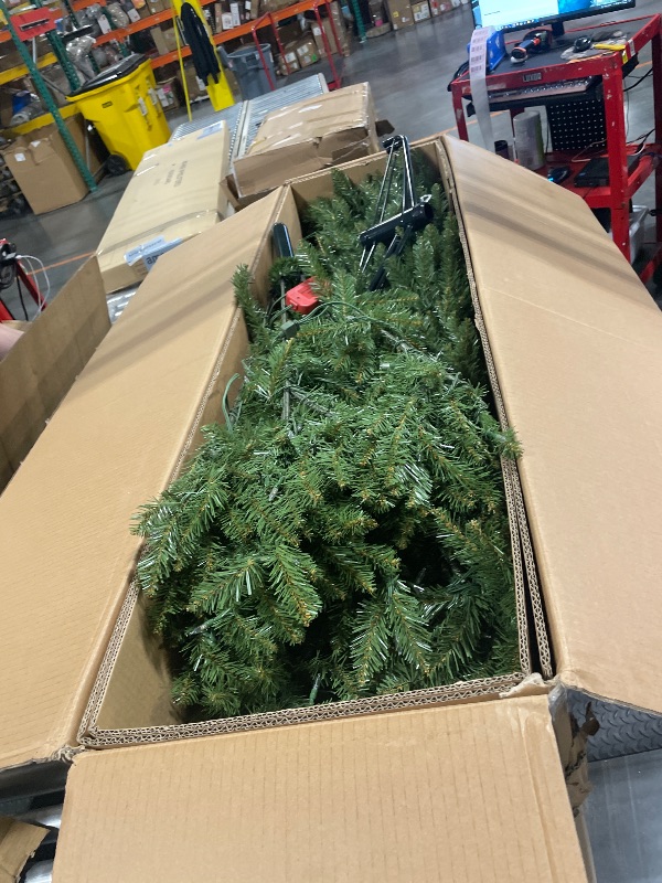 Photo 1 of ***THE LIGHTS DON'T TURN ON***National Tree Company 7.5 ft Pre-Lit Dunhill Fir Artificial Christmas Tree, 700 LED Lights, 2,514 Tips, Foot Pedal, 10 Light Functions, Includes Stand, Green