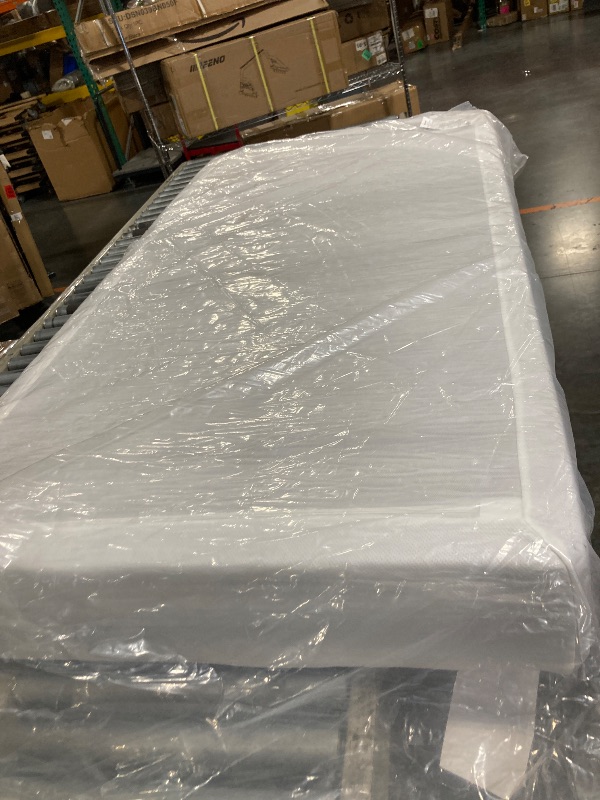 Photo 1 of ***USED*** Memory Foam Mattress, Soft Plush Feel, 8 Inch, Twin, White/Grey