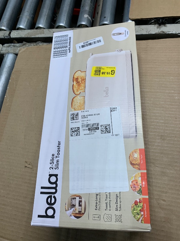 Photo 1 of *UNTESTED*
bella 2 Slice Slim Toaster, Fits-anywhere™ Kitchenware, 6 Setting Shade Control with Reheat & Cancel Buttons, Fits sourdough, 10” Long Slot, Anti Jam & Auto Shutoff, 900 Watt, Oatmilk