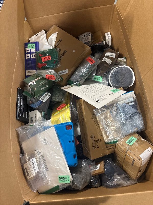 Photo 1 of *** FINAL SALE *** NO RETURNS ****
MIXED ITEMS BOX 