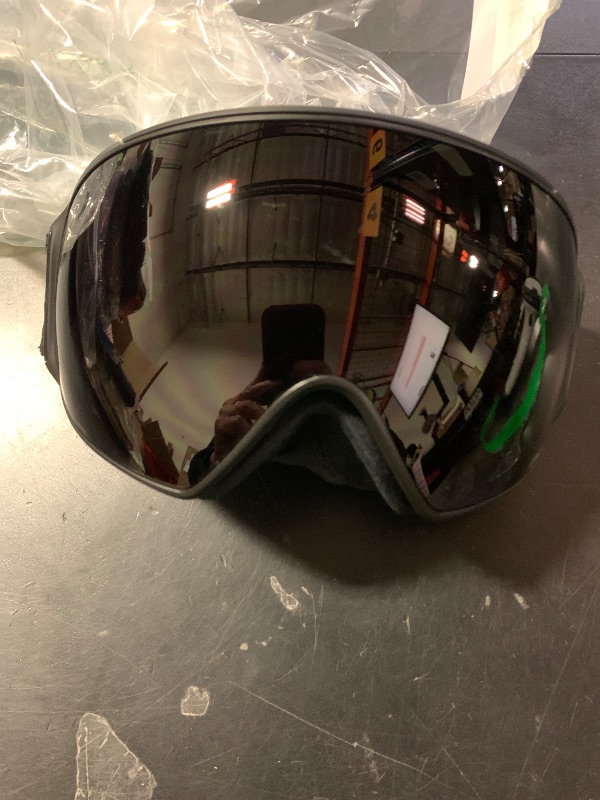 Photo 1 of Anon M4 Goggles (Toric) + Polarized Perceive Lens, Frame: Black, Lens: Perceive Sunny Polarized Onyx