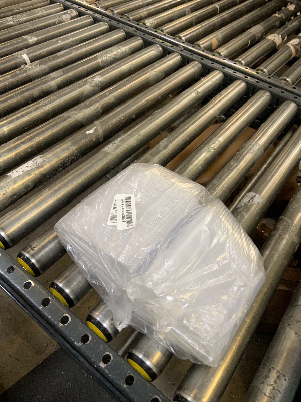 Photo 1 of 100 Pcs Transparent Cake Slice Containers Plastic Containers with Lids 5“ Clear Medium Hinged Lid Cheesecake Container Pie Slice Containers Disposable to Go Box for Restaurants Delivery Takeout