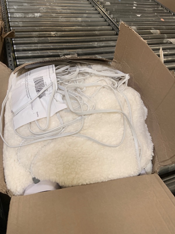 Photo 1 of Bearhug Electric Blanket King Size 100" x 90", Dual Controller Heated Blanket, White Flower Patterns Faux Fur & Warm Sherpa, 10-Heat Levels & 1-12H Auto Off,ETL, Machine Washable