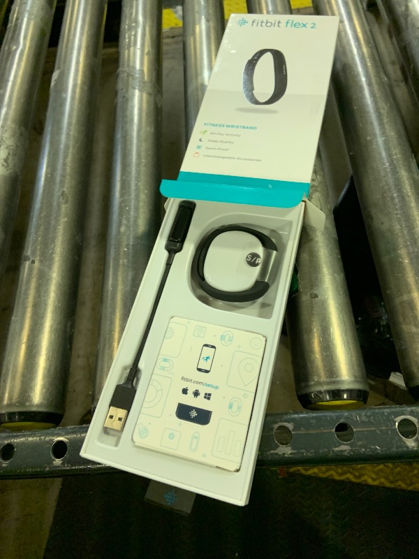 Photo 1 of Fitbit Flex 2, Black (US Version), 1 Count