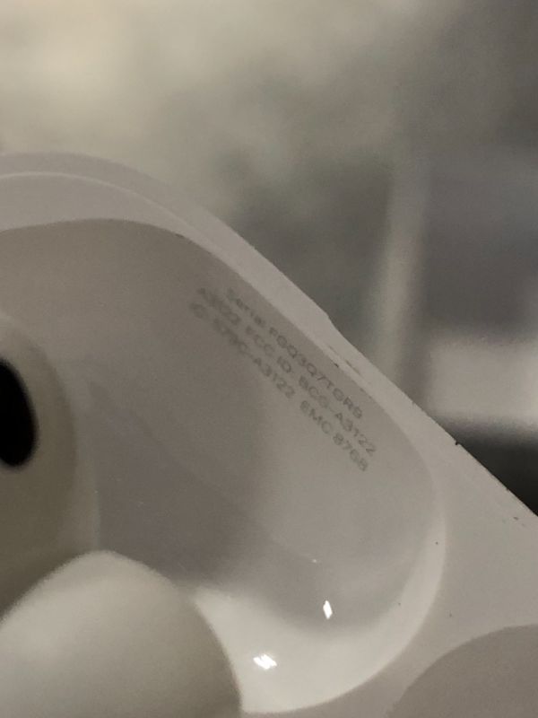 Photo 1 of LOCKED*** Apple AirPods Pro 3 Wireless Earbuds, Active Noise Cancellation, Live Translation, Heart Rate Sensing,Hearing Aid Feature,Bluetooth Headphones,Spatial Audio, High-Fidelity Sound, USB-C Charging, White