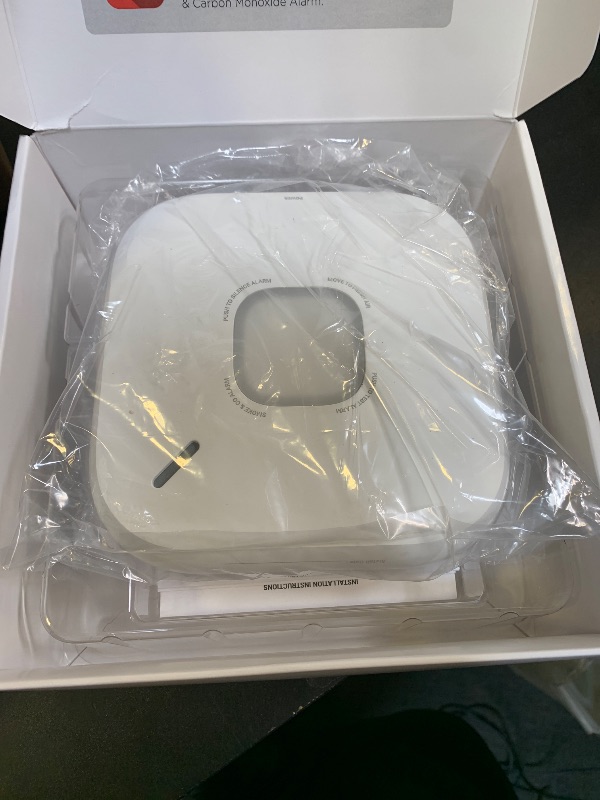 Photo 1 of First Alert SC5 Hardwire Smart Smoke & Carbon Monoxide Alarm, SMCO600NV-AC, 1-Pack