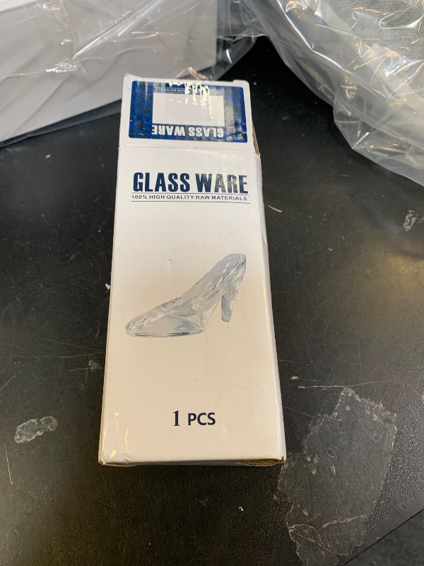 Photo 1 of 1 Pack Glass Slipper, Small Glass Crystal High Heels, Crystal High Heels Shoes for Birthday Decoration Party, Wedding Supplies Decorative Party Decorations, Transparent Decorative Items