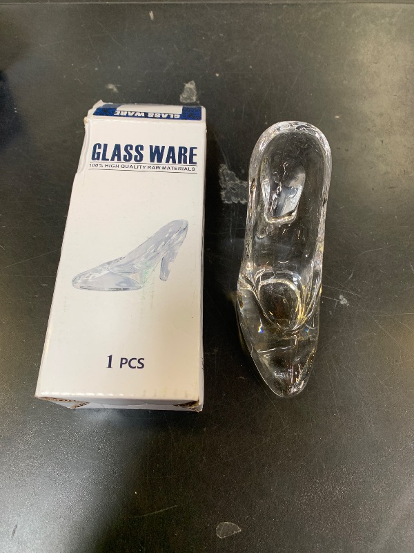 Photo 1 of 1 Pack Glass Slipper, Small Glass Crystal High Heels, Crystal High Heels Shoes for Birthday Decoration Party, Wedding Supplies Decorative Party Decorations, Transparent Decorative Items