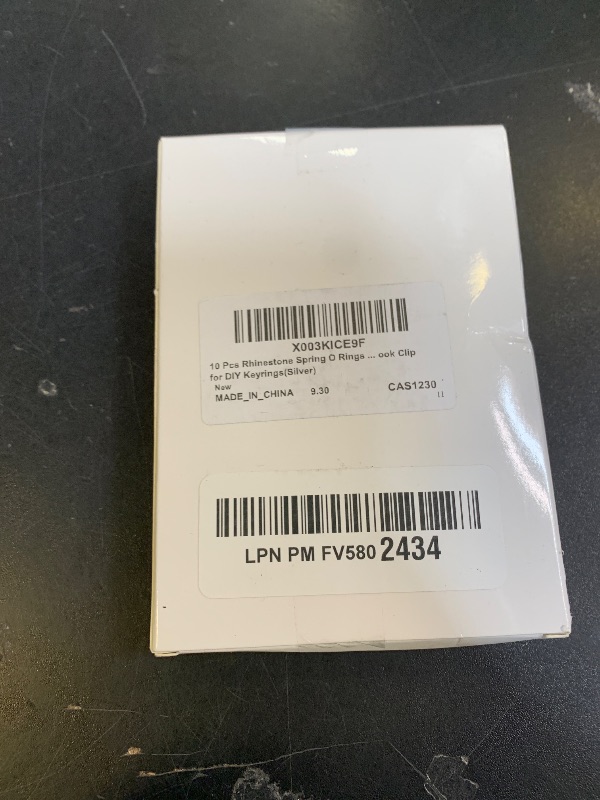 Photo 1 of 10 Pcs Rhinestone Spring O Rings 1 Inch 25mm Round Snap Clip Buckle Simple Metal Keychain Hook Clip for DIY Keyrings(Silver)