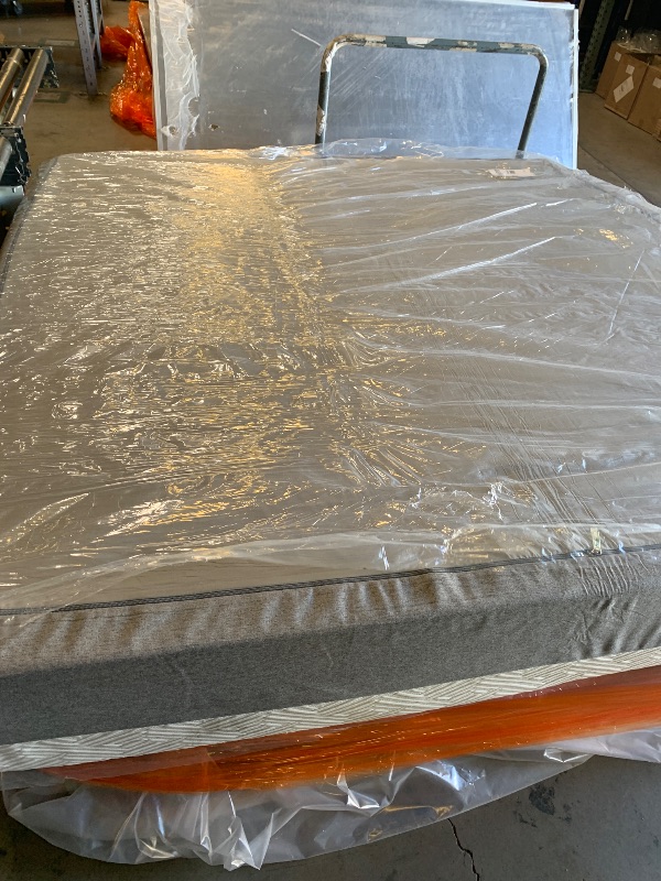 Photo 1 of 12 Inch King Size Mattress - 2026 Upgraded Hybrid Cooling Gel Memory Foam & Pocket Coils, Medium Firm Mattress in a Box for Back Neck Pain Relief, Motion Isolation, Edge Support, Breathable, White