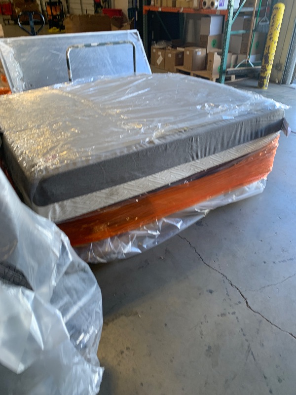 Photo 1 of 12 Inch King Size Mattress - 2026 Upgraded Hybrid Cooling Gel Memory Foam & Pocket Coils, Medium Firm Mattress in a Box for Back Neck Pain Relief, Motion Isolation, Edge Support, Breathable, White