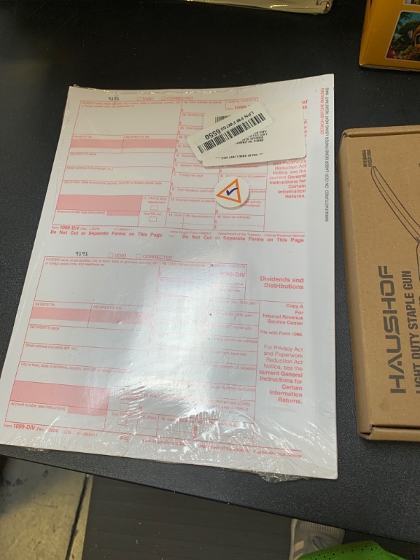 Photo 1 of 1099 DIV Tax Forms 4 Part 2025 - Kit for 25 Vendors 4-Part, Complete Laser DIV Dividends and Distribution Forms Value Pack, Compatible with QB and Accounting Software
