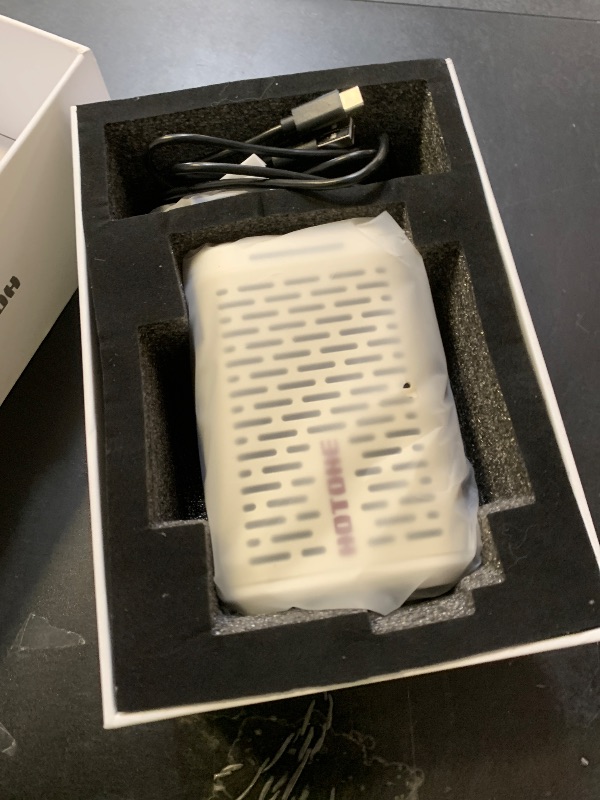 Photo 1 of Hotone Multifunctional Modern Mini Modeling Amplifier BT Guitar Bass IR Cabinets with Multi FX Mobile APP(Incl 5 PCS Custom Guitar Picks by VOLKTONE)