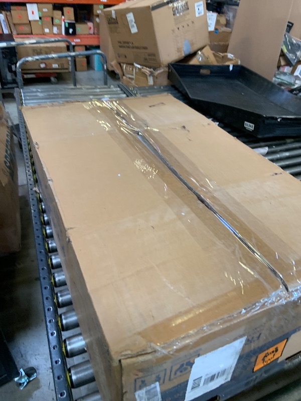 Photo 1 of GETPRO Farmhouse Sink 33 Inch Fireclay White Kitchen Sink Apron Front Farm House Large Deep Single Bowl Undermount Modern Luxury Kitchen Basin Easy to Clean