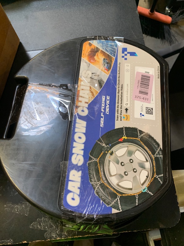 Photo 1 of Snow-Chains Auto Fixing 1 Min Quick Fit Easy Installation Tire-Chains, Portable Reusable Universal Emergency Tire Traction Chain for Passenger Car, Pickup Trucks and SUV - Set of 2 (HKN-160)