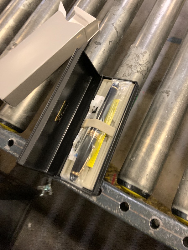 Photo 1 of PILOT"CUSTOM 743 / Black" (nib : Medium)