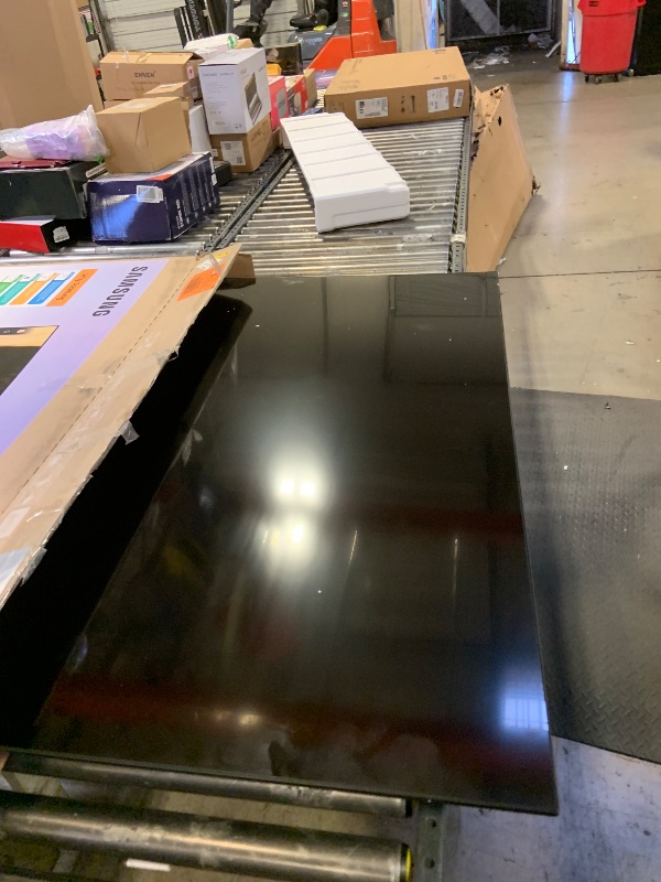 Photo 1 of Samsung 58-Inch Class Crystal UHD U8000F 4K Smart TV (2025 Model) Endless Free Content, Crystal Processor 4K, MetalStream Design, Knox Security, Alexa Built-in