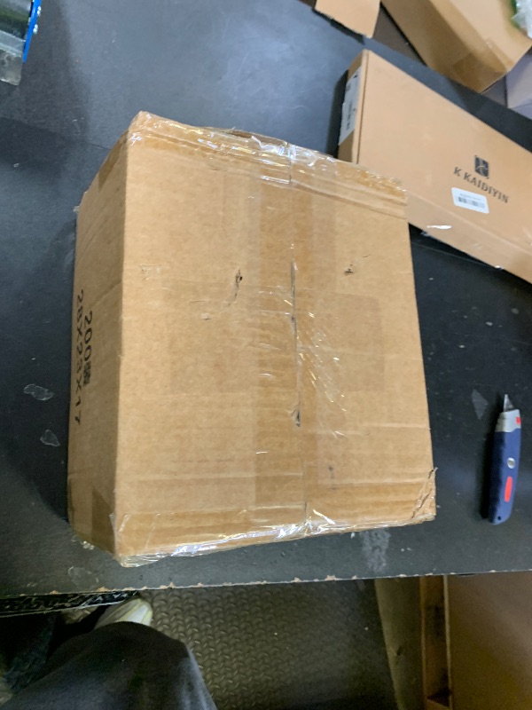 Photo 1 of Flojudo 200 Pcs 8.39 Inches Steak Knives Bulk Restaurant Dinner Knives Stainless Steel Serrated Blade Steak Knives Set with Round Tip for Kitchen Home