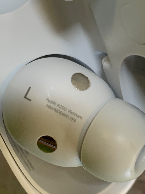 Photo 1 of Beats Studio Buds - True Wireless Noise Cancelling Earbuds - Compatible with Apple & Android, Built-in Microphone, IPX4 Rating, Sweat Resistant Earphones, Class 1 Bluetooth Headphones - White