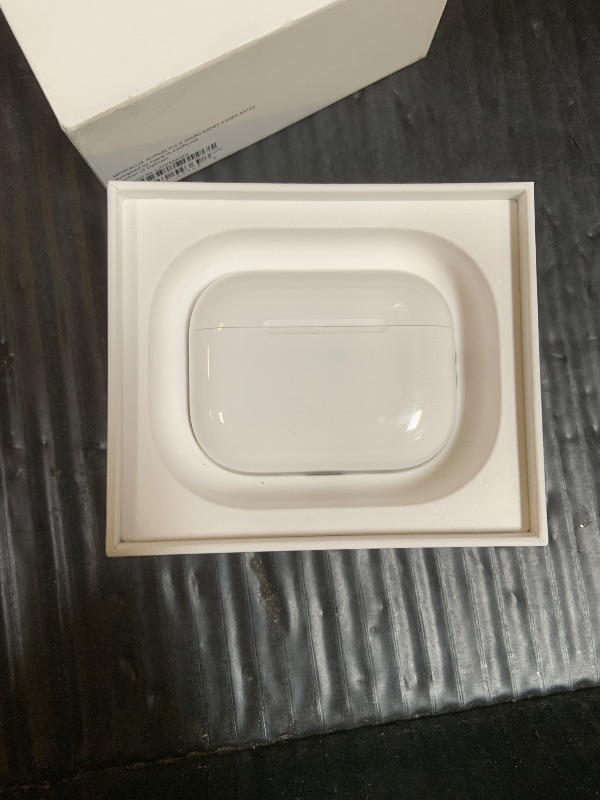 Photo 1 of Apple AirPods Pro 3 Wireless Earbuds, Active Noise Cancellation, Live Translation, Heart Rate Sensing,Hearing Aid Feature,Bluetooth Headphones,Spatial Audio, High-Fidelity Sound, USB-C Charging, White