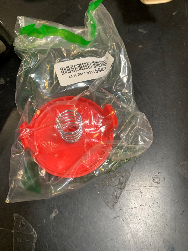 Photo 1 of CRAFTSMAN String Trimmer Spool Cap (CMZST120SC)