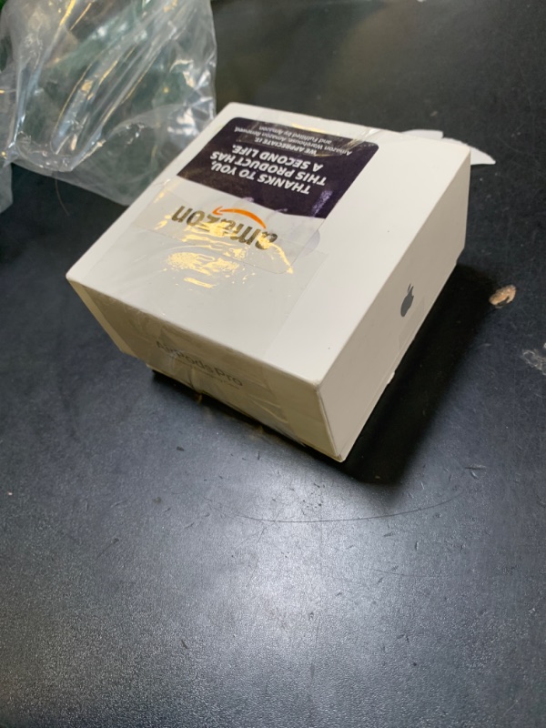 Photo 1 of Apple AirPods Pro