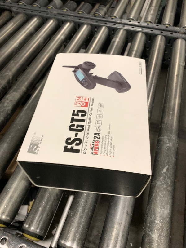 Photo 1 of DTXMX FS-GT5 6 Channels RC Transmitter with FS-BS6 Gyro Receiver Fly 2.4G Sky Radio Controller 20 Models Storage for RC Buggy Crawler Car Boats Tank