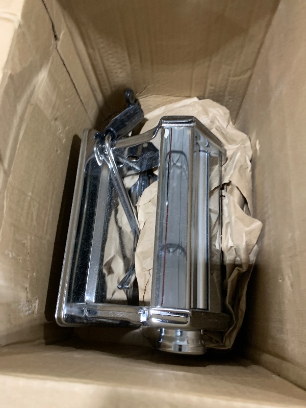 Photo 1 of MARCATO Made in Italy Atlas 180 Classic Manual Pasta Machine, Chrome Steel. Makes Lasagne, Fettuccine & Tagliolini.