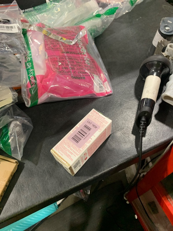 Photo 1 of Clarins DOUBLE SERUM | Anti Aging Face Serum | Visibly Firms, Smoothes, Boosts Radiance, and Refines Pores | 24H Hydration | All Skin Types, 1 Fl Oz