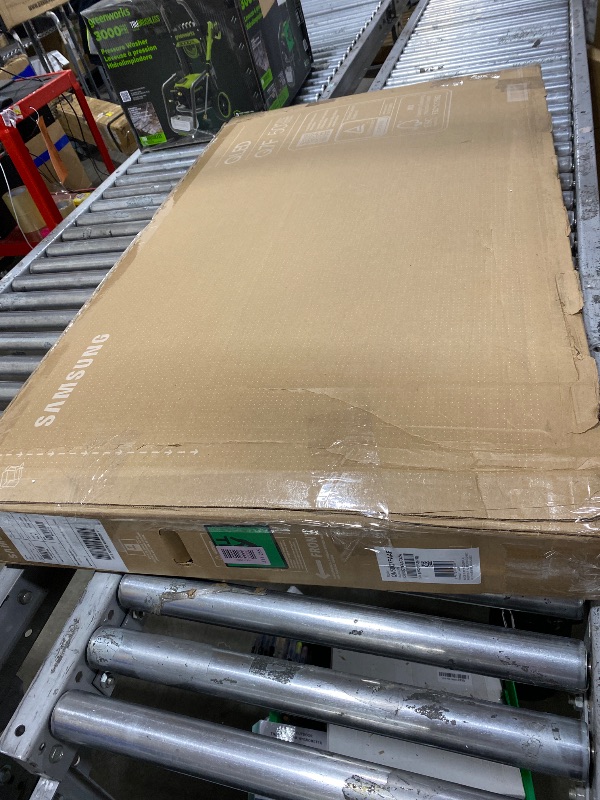 Photo 1 of Samsung 50-Inch Class QLED Q7F Series Samsung Vision AI Smart TV (2025 Model, 50Q7F) Quantum HDR, Object Tracking Sound Lite, Q4 AI Gen1 Processor, 4K upscaling, Gaming Hub, Alexa Built-in FOR PARTS ONLY