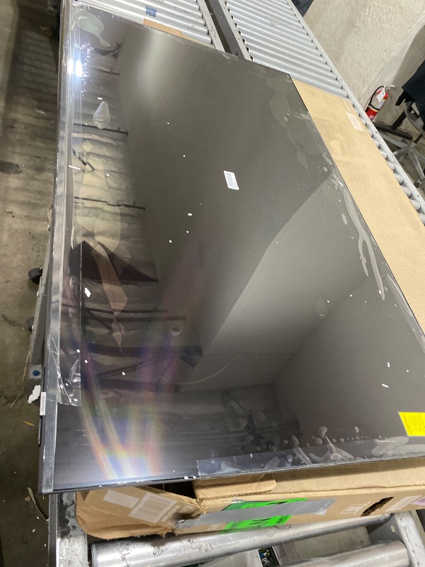 Photo 1 of Samsung 55-Inch Class Crystal UHD U8000F 4K Smart TV (2025 Model) Endless Free Content, Crystal Processor 4K, MetalStream Design, Knox Security, Compatible with Alexa SALVAGE FOR PARTS